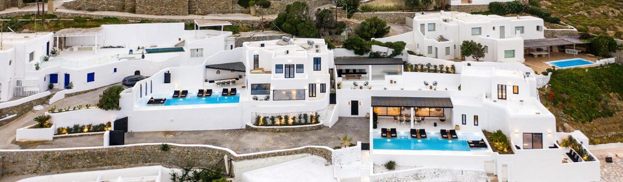 Psarou Black Mykonos Town
